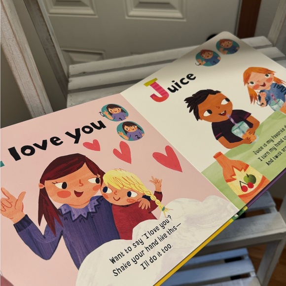 🆕 ABC Baby signs BIG hardback book - Picture 4 of 5